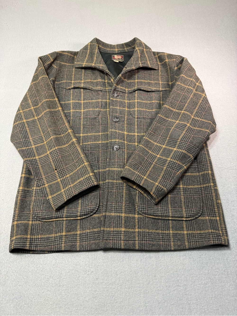 Vintage 1950s Woolrich Woolen Mills Plaid Utility Pocket Chore Coat